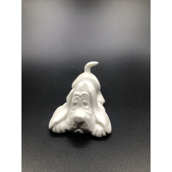 Vintage Hallmark 1975 White Hound Dog Bisque Porcelain Figurine - Picture 1 of 8